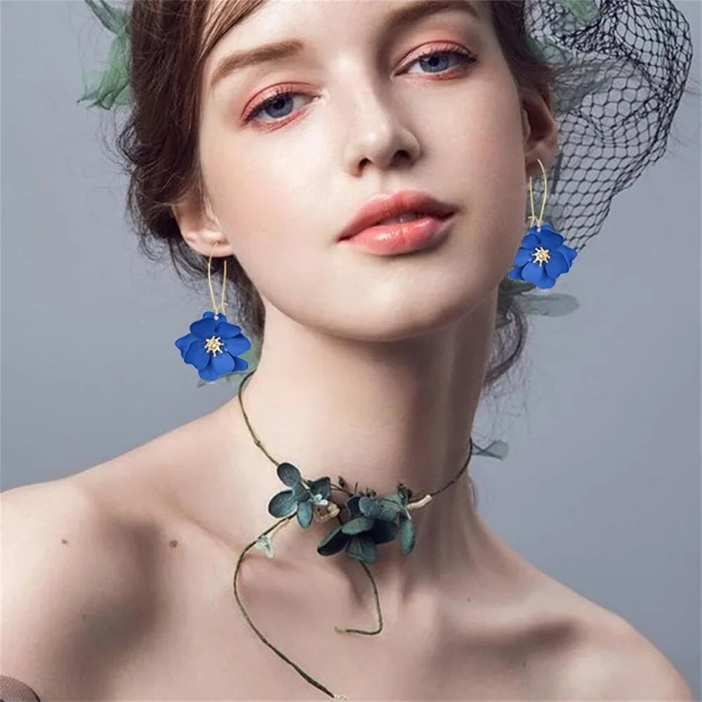 Stylish & Versatile Bohemian Flower Earrings with Matching Necklace Set
